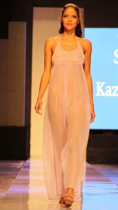 Nell Robinson couple