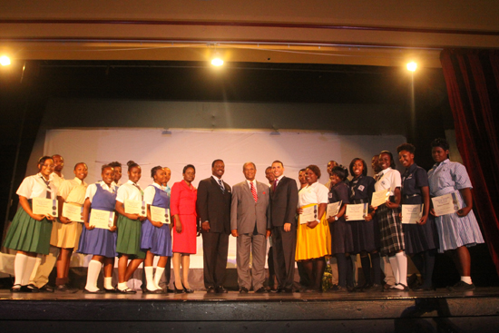 Minister_with_Silver_recipients-1.jpg