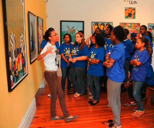 Students-visit-the-Amos-Ferguson-Collection---NAGB.jpg