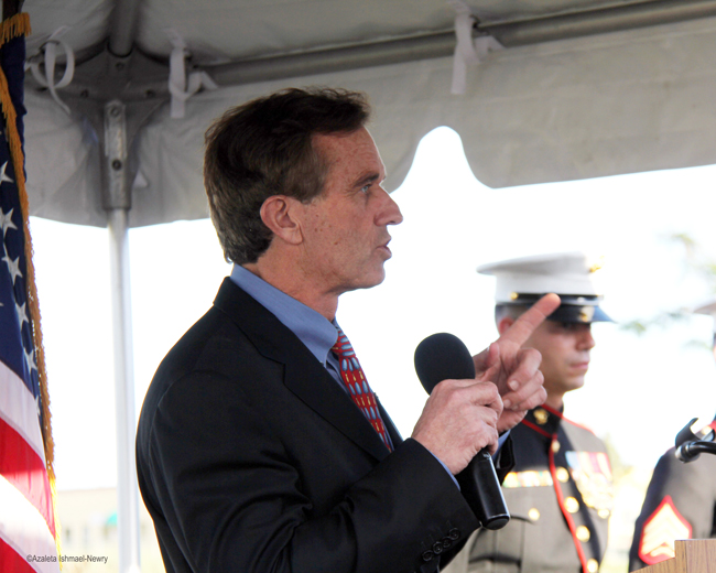 2-Robert-F-Kennedy-Jr-addresses-audience-at-rededication-photo-by-Azaleta-img-7189.jpg