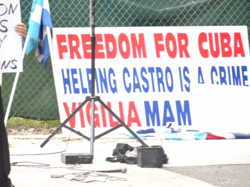 Cuban_protestorsDSC00599.JPG