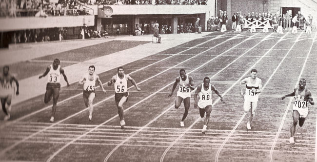 12-Tommy-Robinson__33_-in-100m-final_-Tokyo_-1964.jpg