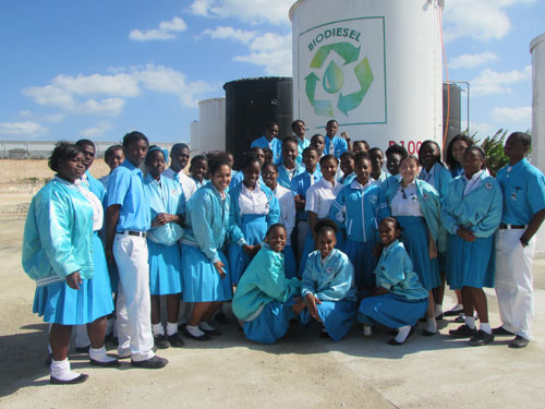 High-School-Students-Learn-How-to-Reduce_-Reuse-and-Recycle-with-Bahamas-Waste.jpg