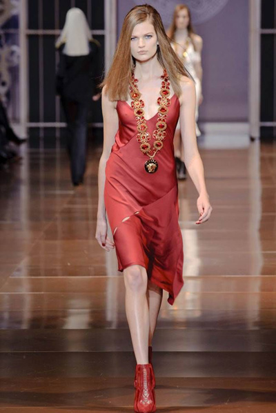 Versace_fall_winter_2014.jpg