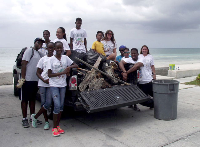 World-Oceans-Day-EARTHCARE-Beach-Cleanup-participants.jpg