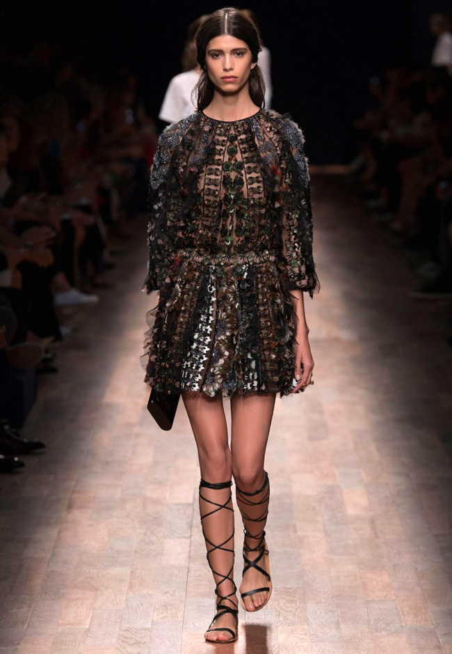 2-Valentino-emboridery-SS15-709x1024.jpg