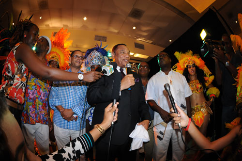 Bahamas-Junkanoo-Carnival-Costumes---photo-2.jpg