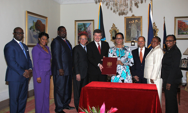ILO---Governor-General_s-Signing---2.jpg