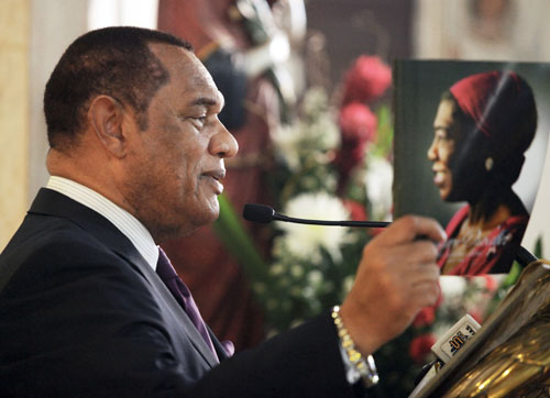 Prime-Minister-Christie-at-Maureen-Duvalier_s-Funeral.jpg