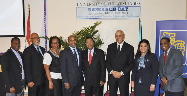 w-UWI-Research-Day---Group.jpg