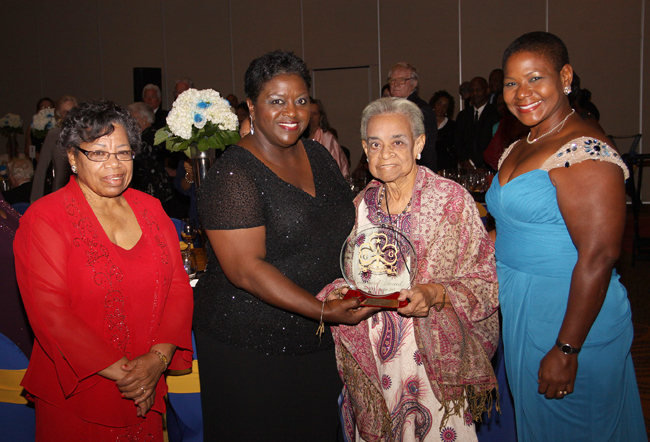 Bahamas-Girl-Guides---Presentation-to-Clarice-Granger.jpg