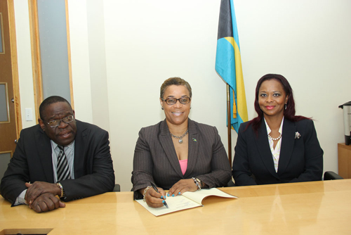Bahamas-initiates-signing.jpg