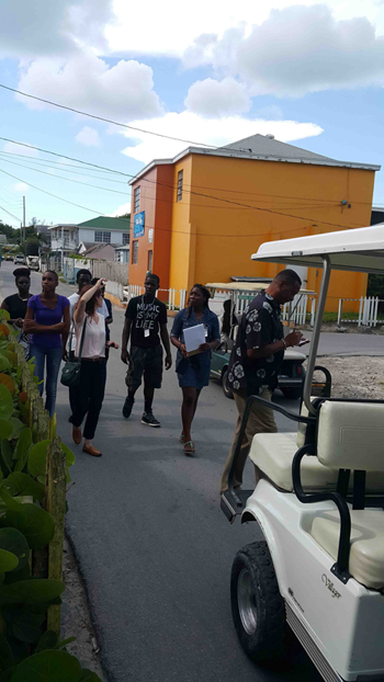 Pic-4--AMMC-workshop-participants-tour-historic-Dunmore-Town-.jpg