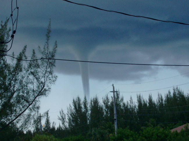 tornado-2.jpg