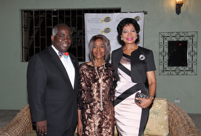 DPM_Davis_and_Mrs._Davis_with_Cicely_Tyson.jpg