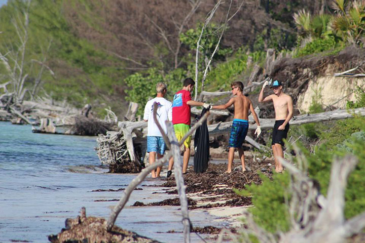 Lucaya-International-School-students-hard-at-work-during------International-Coastal-Cleanup-Day.jpg