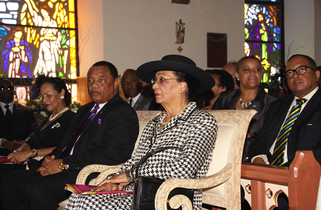 The-Governor-General-and-the-Prime-Minister_-his-Wife_-and-Officials.jpg