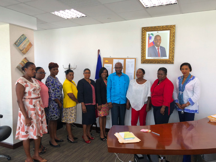 Director_General_of_Interior_with_Female_Mayors.jpg