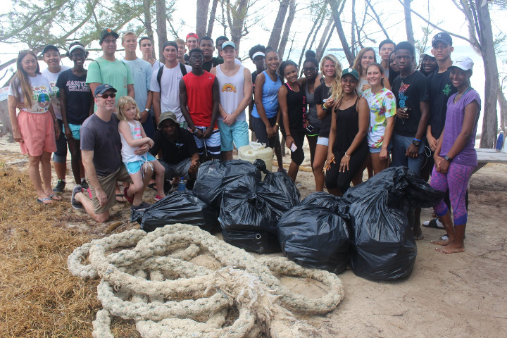 LIS_and_EARTHCARE_volunteers_with______822_lbs_of_marine_debris_at_Gold_Rock_Beach__Bahamas_for_International______Coastal_Cleanup_Day_2017.jpg