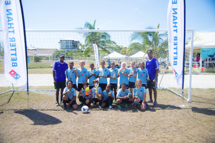 Photo_2-_Domino_s_Sponsored_Manta_Rays_take_the_win_in_under_10_finals_at_inaugural_tournament__.jpg