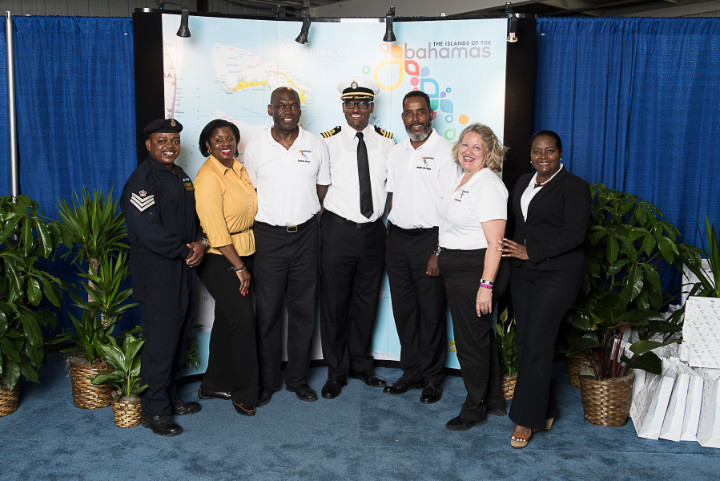 bahamas_group_at_2017_oshkosh_1_.jpg