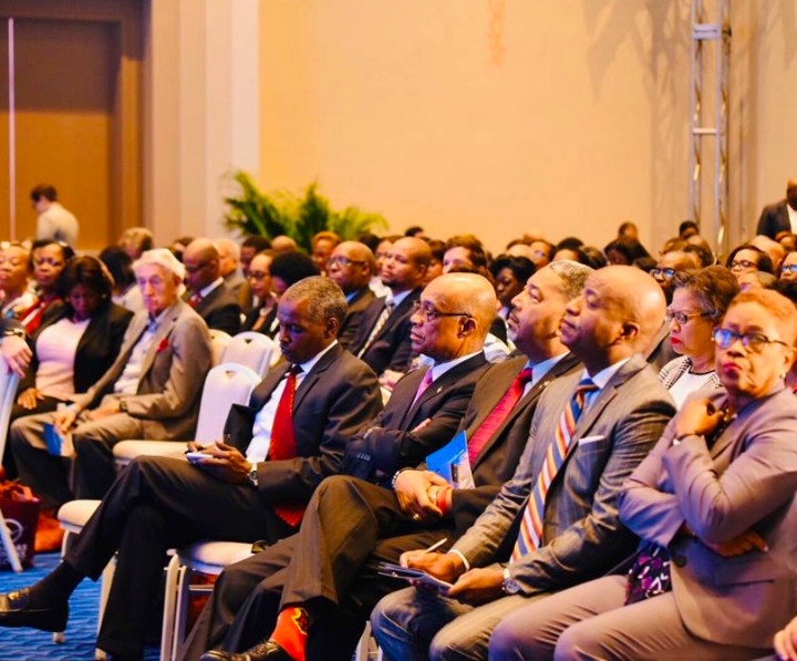 2019_Bahamas_Business_Outlook__3_.jpg