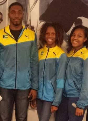 Afrika_and_Sierra_representing_the_Bahamas_in_Team_Competition.jpg