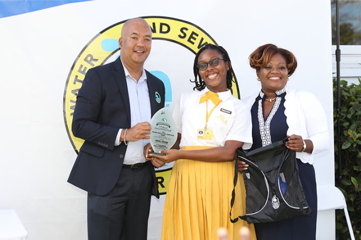 Ariel_Deane_with_Deputy_GM_Robert_Deal_and_Public_Affairs_Manager_Visna_Armbrister.jpg