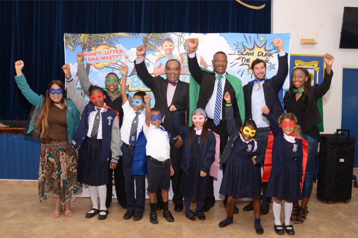 BMES_Students_Do__BeAHero_Pose_with_Minister_Ferreira.jpg