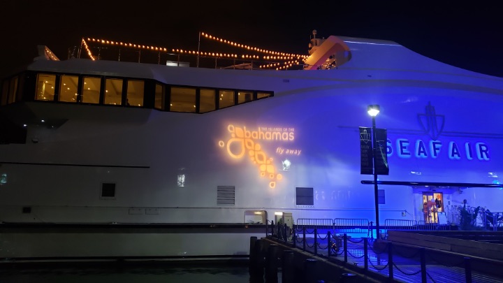 Bahamas_Ministry_of_Tourism_and_Aviation_s__logo_on_Superyacht_j.jpg