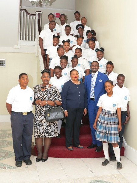 C_I_Gibson_students_visit_The_Senate_Nov_6__2018__Photo_by_Derek_Smith_____303841.jpg