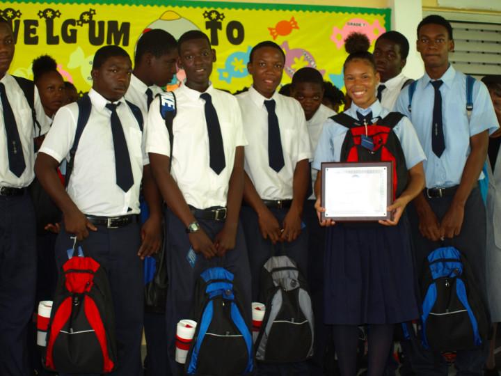 Group_Shot_of_Students_with__Schoolbags_2.jpg