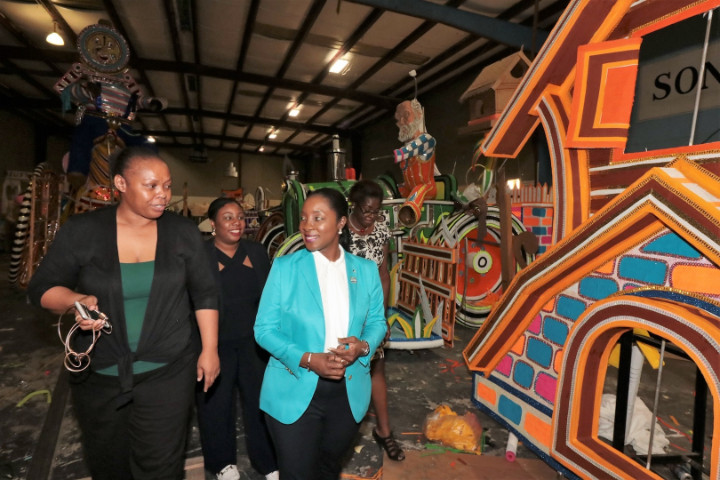 Junkanoo_Shack_Tour_Given_Minister_Lanisha_Rolle.jpg