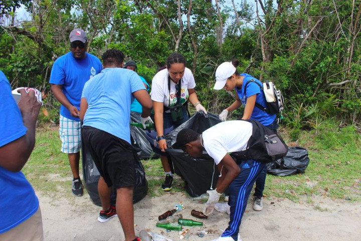 March_for_the_Oceans_participants____clean_the_raodside_on_the_way_to_Williams_Town_Beach.jpg