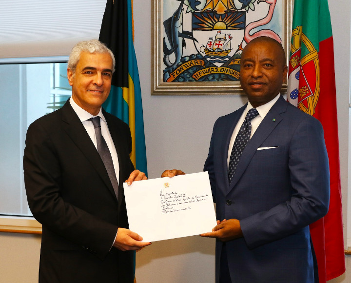 Minister_Henfield_Welcomes_Portugal_s_Ambassador-Designate_1_.jpg