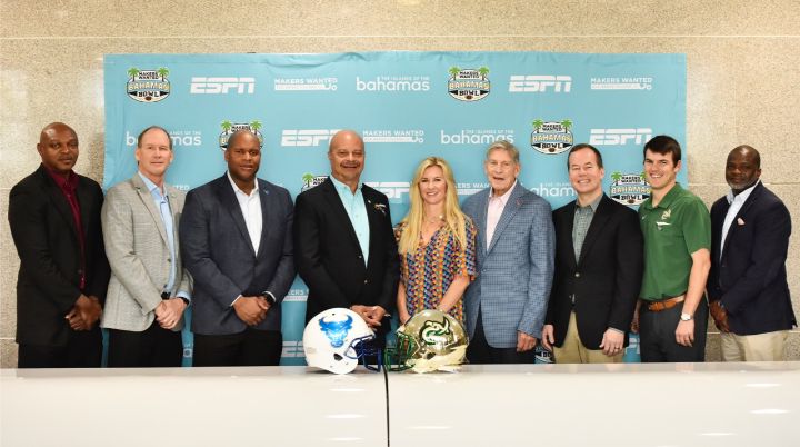 2019_Makers_Wanted_Bahamas_Bowl_Press_Conference_December_5_2019_1_.jpg