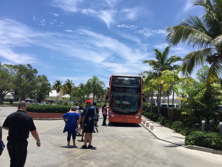 Agents_boarding_bus_for_site_tours.jpg