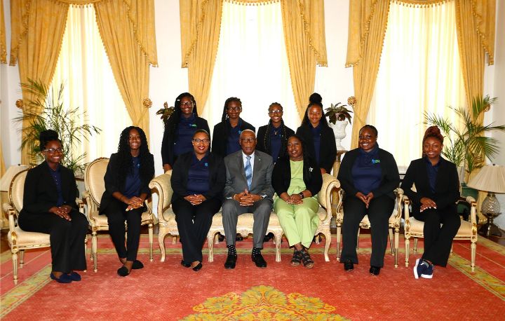 Albany__NY_Students_-_at_Government_House_1_.jpg