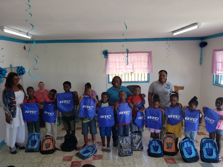 BTC_iVolunteer_Tina_Cooper_along_with_Andros_Campers.jpg