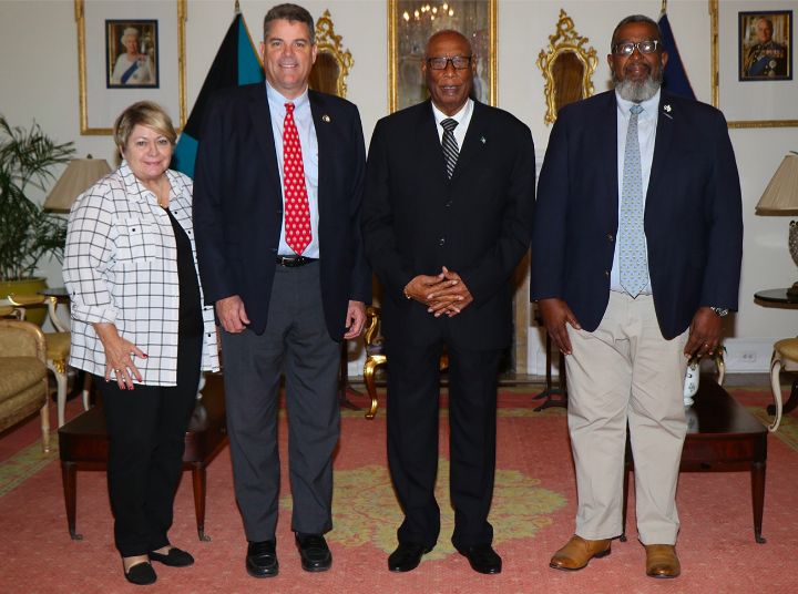 Bahamas_National_Trust_Executives_Courtesy_Call_at_Government_House_1_.jpg