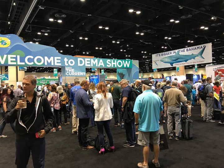 Bahamas_at_DEMA_2019_1_.jpg