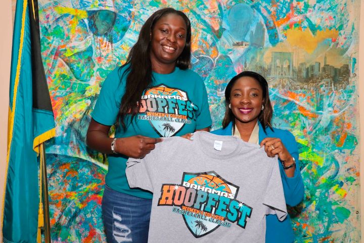 Basketball_Standout_Waltiea_Rolle_and_Minister_of_Youth__Sports_and_Culture_Lanisha_Rolle.jpg