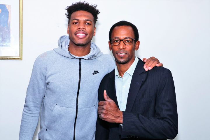 Buddy_Hield_and_Director_of_Sports_Tim_Munnings.jpg