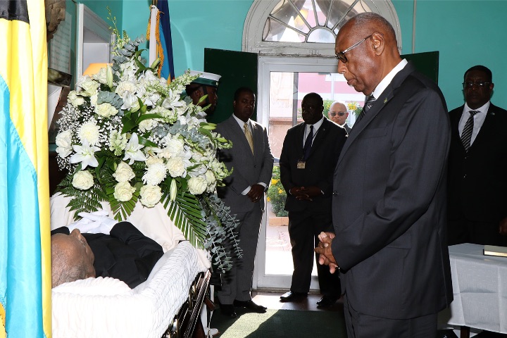 Governor_General_Pays_Respects.jpg