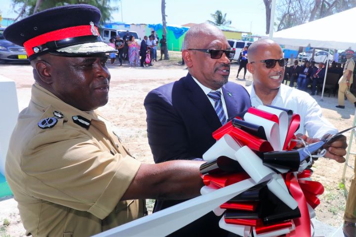 L-r_Commissioner_Anthony_Ferguson__PM_Minnis__Minister_Dames.jpg