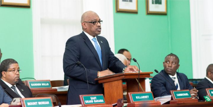 PM_Minnis_in_the_House_of_Assembly_1_.jpg