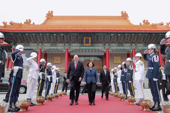 President_Tsai_and_Prime_Minister_Chastanet_during_military_parade.jpg