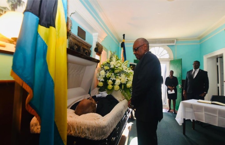Prime_Minister_Minnis_Paying_Respects_-2-2.jpg