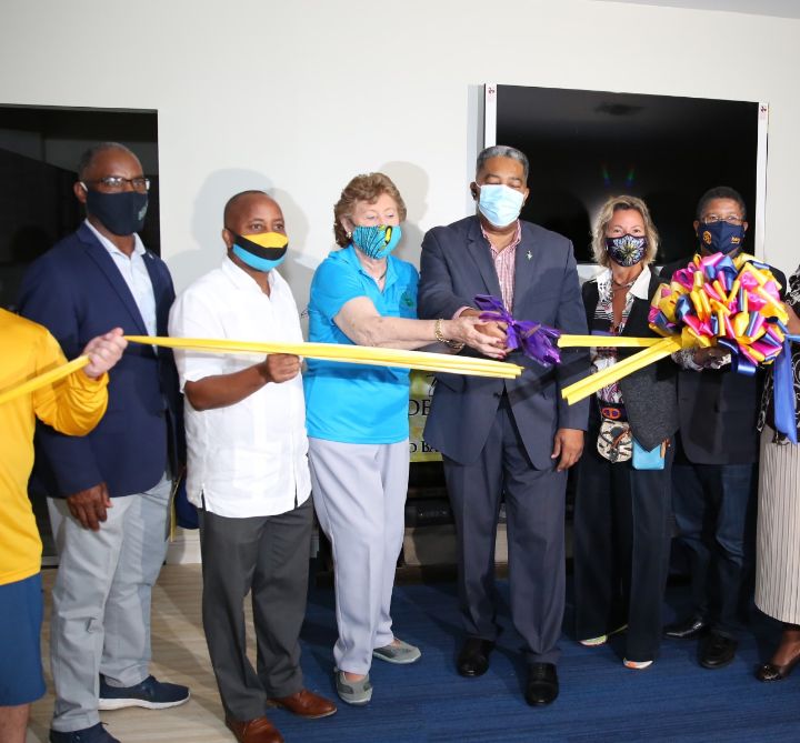 RIBBON_CUTTING_1_.jpg