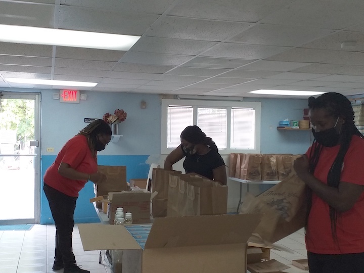 Salvation_Army_Teammembers_putting_together_care_packages_2_2.jpg